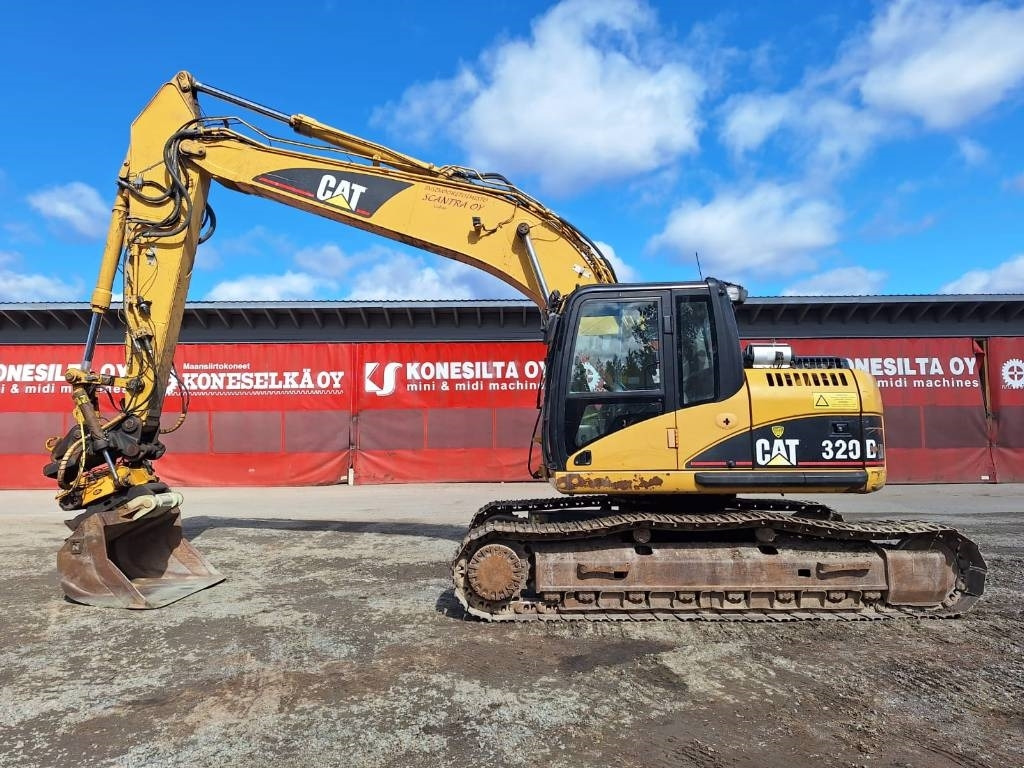 CAT 320DLRR PYÖRITTÄJÄLLÄ - Pelle sur chenille: photos 1 CAT 320DLRR PYÖRITTÄJÄLLÄ - Pelle sur chenille: photos 1