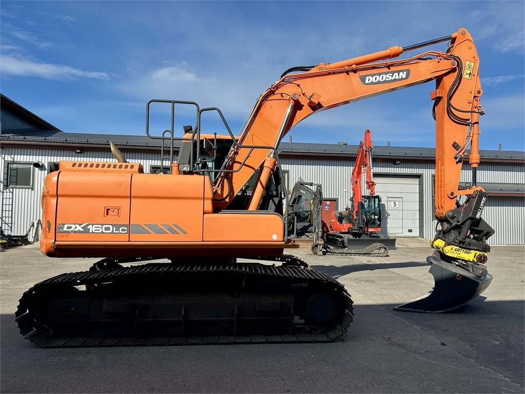 Doosan MYYTY!!SOLD!! DX160LC-3 KALLISTAJA+PYÖRITTÄJÄ  - Pelle sur chenille: photos 5 Doosan MYYTY!!SOLD!! DX160LC-3 KALLISTAJA+PYÖRITTÄJÄ  - Pelle sur chenille: photos 5