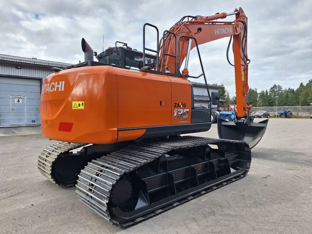 Hitachi ZX130LC-7M -SUOALUSTA- - Pelle sur chenille: photos 5 Hitachi ZX130LC-7M -SUOALUSTA- - Pelle sur chenille: photos 5