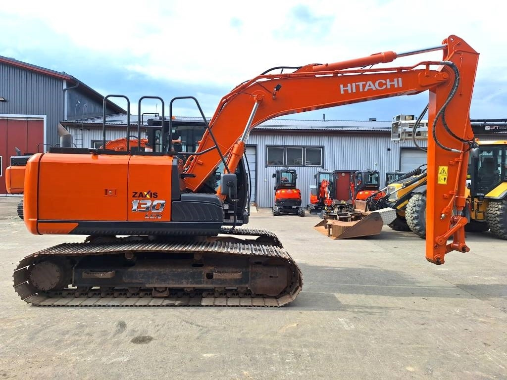 Hitachi ZX130LCN-7 - Pelle sur chenille: photos 5 Hitachi ZX130LCN-7 - Pelle sur chenille: photos 5