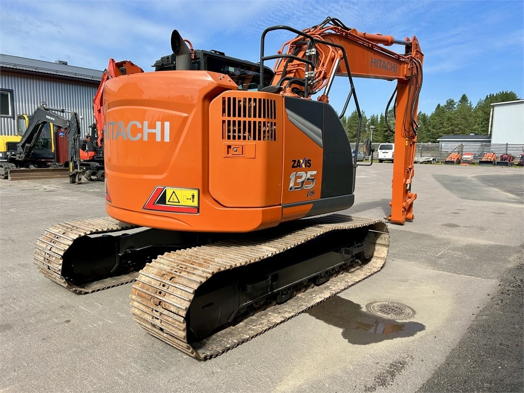 Hitachi ZX135US-7  - Pelle sur chenille: photos 4 Hitachi ZX135US-7  - Pelle sur chenille: photos 4