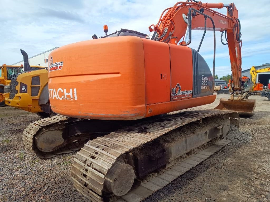 Hitachi ZX225USR KALLISTAJALLA - Pelle sur chenille: photos 4 Hitachi ZX225USR KALLISTAJALLA - Pelle sur chenille: photos 4