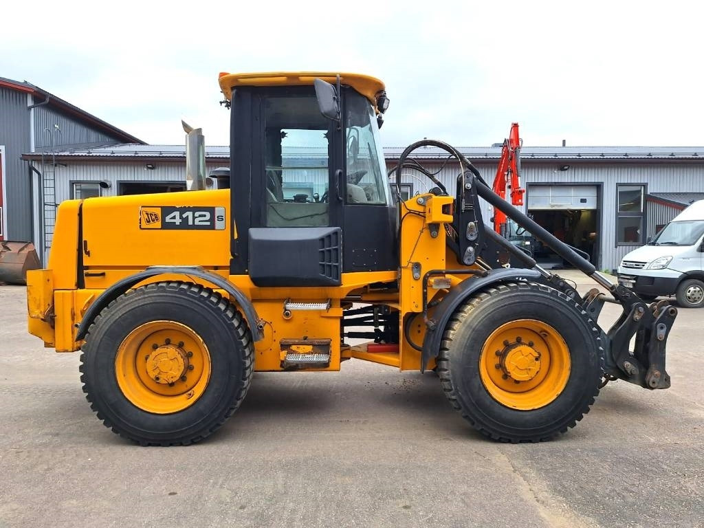 JCB MYYTY! SOLD! 412S PALAPINTARENKAAT - Chargeuse sur pneus: photos 5 JCB MYYTY! SOLD! 412S PALAPINTARENKAAT - Chargeuse sur pneus: photos 5