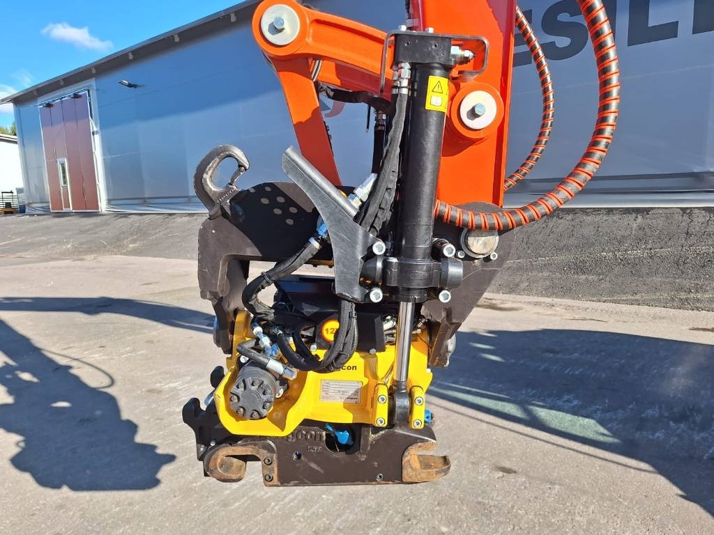 Kubota KX085-5 PYÖRITTÄJÄLLÄ, PIENET TUNNIT - Mini pelle: photos 4 Kubota KX085-5 PYÖRITTÄJÄLLÄ, PIENET TUNNIT - Mini pelle: photos 4