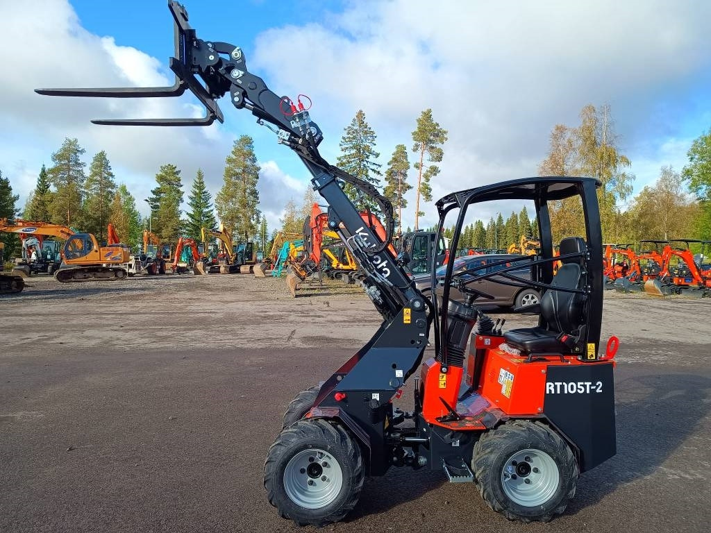 Kubota RT105-2 TELEPUOMI  - Valet de ferme: photos 2 Kubota RT105-2 TELEPUOMI  - Valet de ferme: photos 2