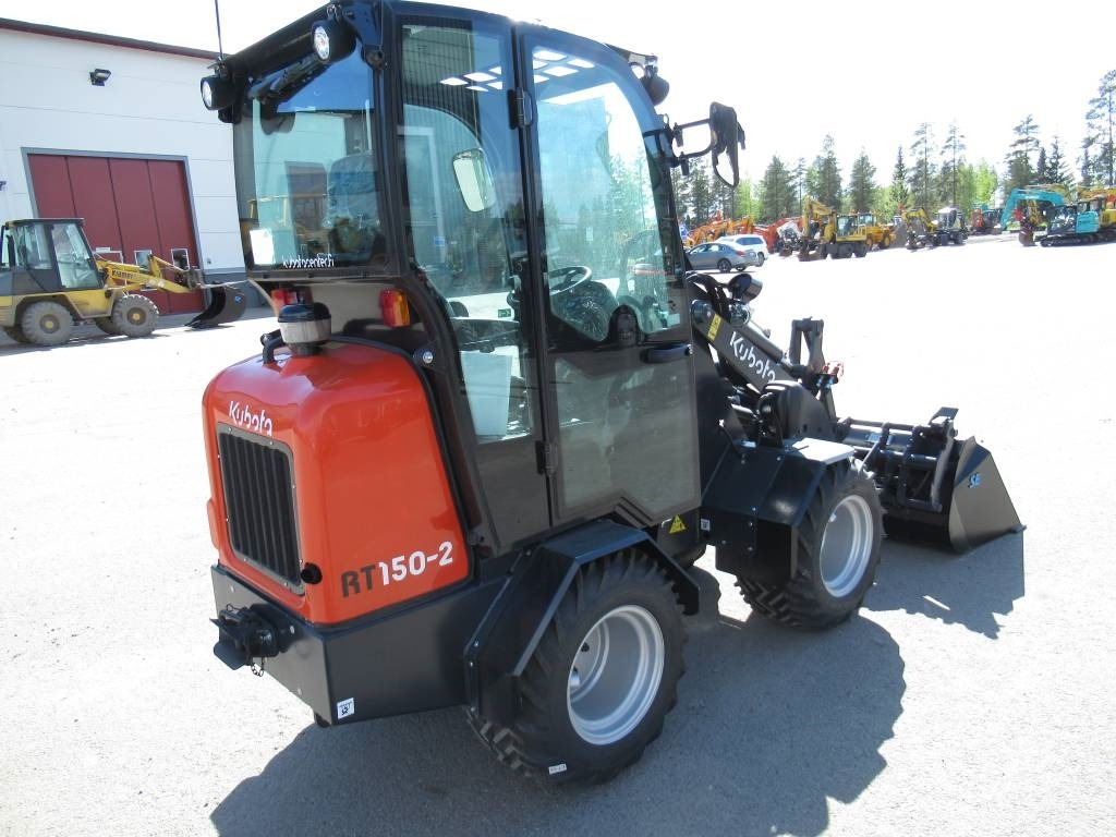Kubota RT150-2 PIENKUORMAAJA, UUSI - Valet de ferme: photos 4 Kubota RT150-2 PIENKUORMAAJA, UUSI - Valet de ferme: photos 4