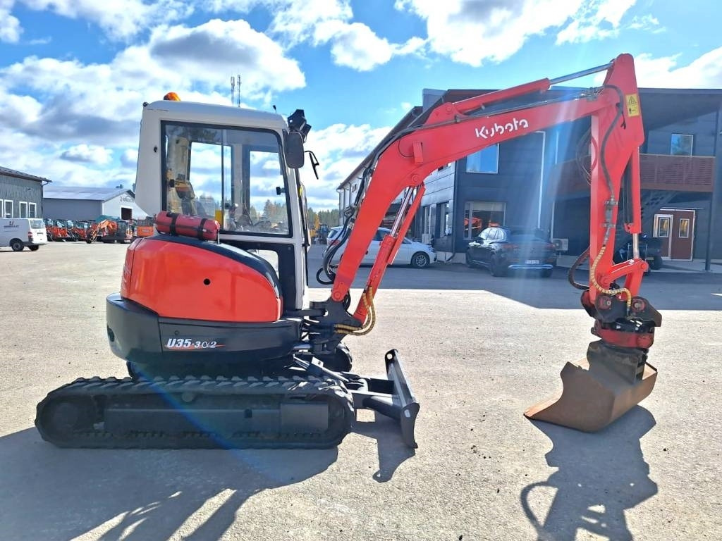 Kubota U35-3A PYÖRITTÄJÄLLÄ - Mini pelle: photos 5 Kubota U35-3A PYÖRITTÄJÄLLÄ - Mini pelle: photos 5