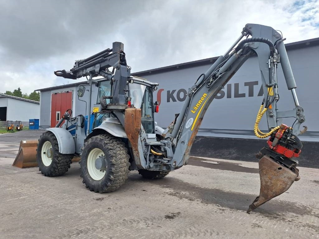 Lännen 8600G NOSTIN, HENKILÖKORI, PYÖRITTÄJÄ YM. - Tractopelle: photos 2 Lännen 8600G NOSTIN, HENKILÖKORI, PYÖRITTÄJÄ YM. - Tractopelle: photos 2