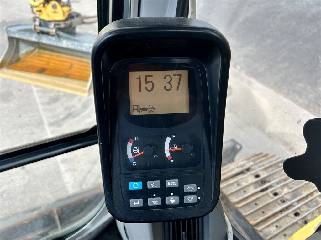 Mini pelle New Holland E 70BSR 2D MITTALAITTEET: photos 18