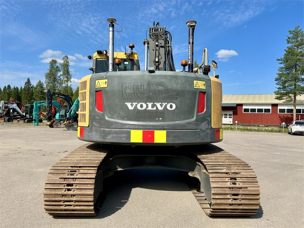 Volvo ECR235CL PYÖRITTÄJÄ, 3D-LAITTEET - Pelle sur chenille: photos 4 Volvo ECR235CL PYÖRITTÄJÄ, 3D-LAITTEET - Pelle sur chenille: photos 4