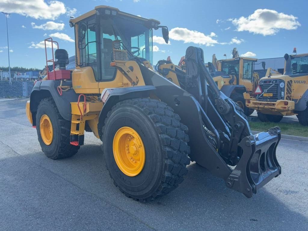 Volvo L 110 H - Chargeuse sur pneus: photos 3 Volvo L 110 H - Chargeuse sur pneus: photos 3