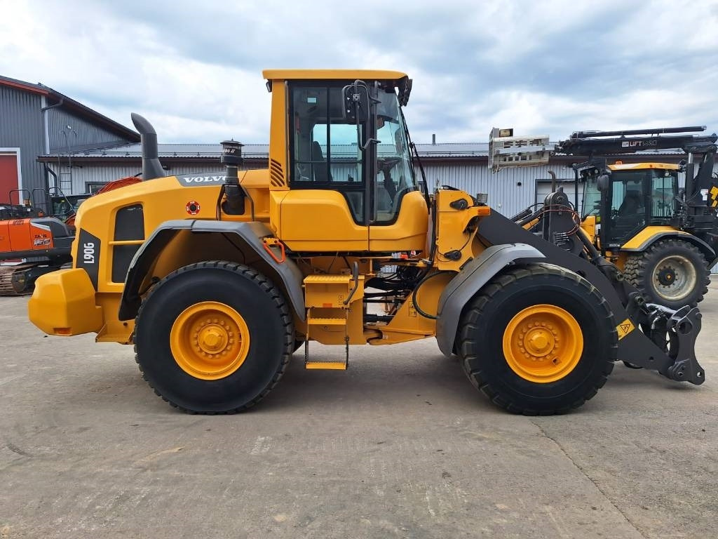 Volvo L90G RASVARI, YM. - Chargeuse sur pneus: photos 5 Volvo L90G RASVARI, YM. - Chargeuse sur pneus: photos 5