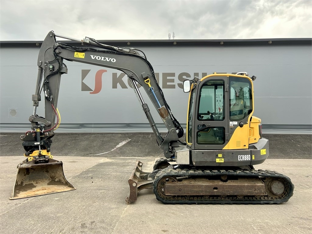 Volvo MYYTY! SOLD! ECR88D + TYÖLAITTEET - Mini pelle: photos 1 Volvo MYYTY! SOLD! ECR88D + TYÖLAITTEET - Mini pelle: photos 1