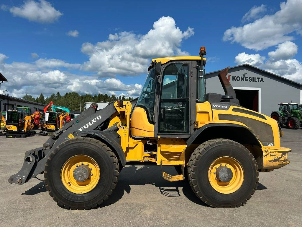 Volvo MYYTY! SOLD! L50G RASVARI, YM. - Chargeuse sur pneus: photos 1 Volvo MYYTY! SOLD! L50G RASVARI, YM. - Chargeuse sur pneus: photos 1