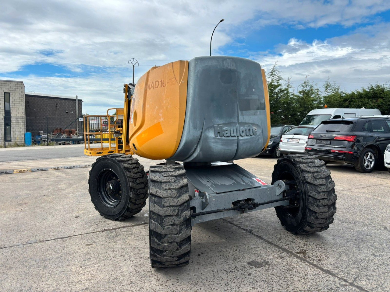Haulotte HA16PX. 4x4x4. 2900h. - Camion avec nacelle: photos 5 Haulotte HA16PX. 4x4x4. 2900h. - Camion avec nacelle: photos 5
