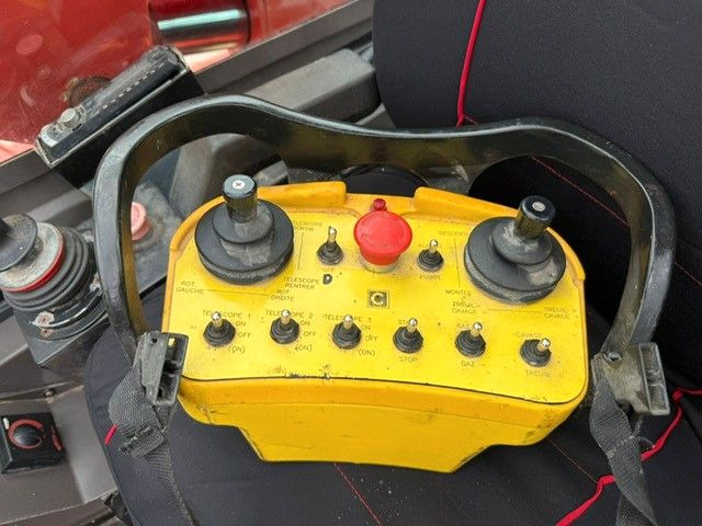 Manitou 1850. Roto. 4x4x4. Winch remote. - Chariot télescopique: photos 4 Manitou 1850. Roto. 4x4x4. Winch remote. - Chariot télescopique: photos 4