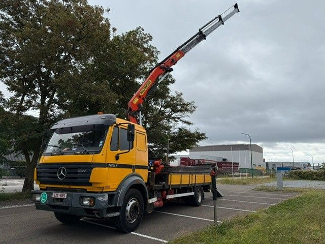 Mercedes-Benz 1827. Kran Palfinger PK13000. - Camion grue: photos 4 Mercedes-Benz 1827. Kran Palfinger PK13000. - Camion grue: photos 4