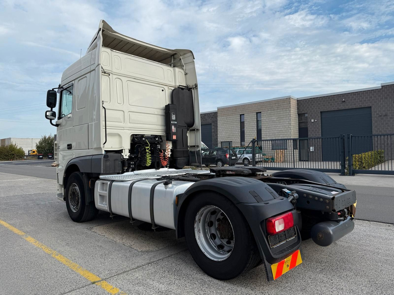 DAF XF460FT. 2 x Tank. Klima. EU6. - Tracteur routier: photos 3 DAF XF460FT. 2 x Tank. Klima. EU6. - Tracteur routier: photos 3