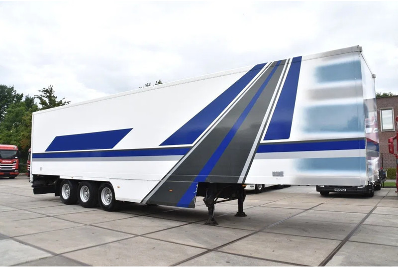 Pacton T3-002 - BPW AXLES - LIFT AXLE - DISC BRAKES - - Semi-remorque fourgon: photos 1 Pacton T3-002 - BPW AXLES - LIFT AXLE - DISC BRAKES - - Semi-remorque fourgon: photos 1