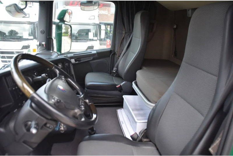 Scania R520 HL V8 8x2 - EURO 6 - MANUAL - RETARDER - WHEELBASE: 510 cm - 10 TONS FRONT AXLE - XENON - - Camion porte-conteneur/ Caisse mobile: photos 4 Scania R520 HL V8 8x2 - EURO 6 - MANUAL - RETARDER - WHEELBASE: 510 cm - 10 TONS FRONT AXLE - XENON - - Camion porte-conteneur/ Caisse mobile: photos 4