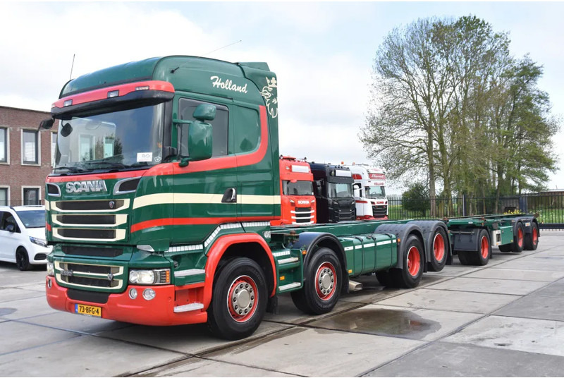 Scania R520 HL V8 8x2 + HANGER - EURO 6 - MANUAL - RETARDER - WHEELBASE: 510 cm - 10 TONS FRONT AXLE - XENON - EXCELLENT CONDITION - - Camion porte-conteneur/ Caisse mobile: photos 1 Scania R520 HL V8 8x2 + HANGER - EURO 6 - MANUAL - RETARDER - WHEELBASE: 510 cm - 10 TONS FRONT AXLE - XENON - EXCELLENT CONDITION - - Camion porte-conteneur/ Caisse mobile: photos 1