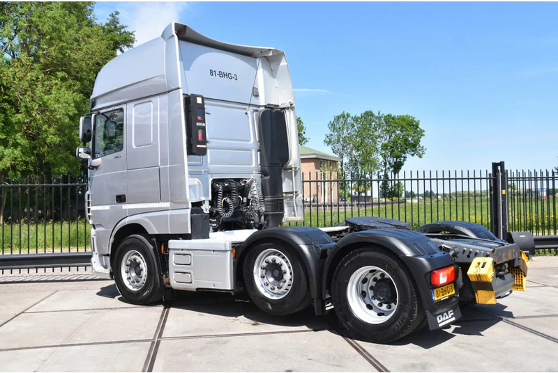 DAF XF 460 SSC 6x2/4 - ADR FL - 924 TKM - ACC - AIRCO - DIFF. LOCK - 2 BEDS - TOP CONDITION - - Tracteur routier: photos 3 DAF XF 460 SSC 6x2/4 - ADR FL - 924 TKM - ACC - AIRCO - DIFF. LOCK - 2 BEDS - TOP CONDITION - - Tracteur routier: photos 3