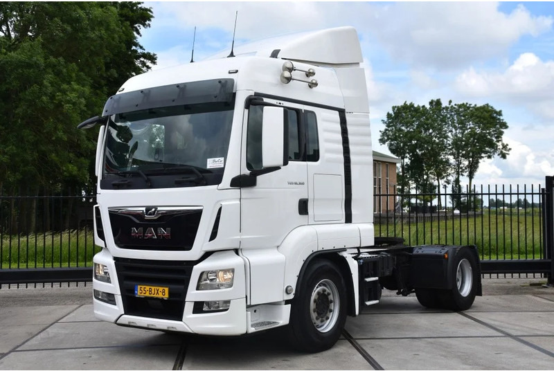 MAN TGS 18.360 4x2 - EURO 6 - 887 TKM - NAVI - AIRCO - DIFF. LOCK - GOOD CONDITION - - Tracteur routier: photos 2 MAN TGS 18.360 4x2 - EURO 6 - 887 TKM - NAVI - AIRCO - DIFF. LOCK - GOOD CONDITION - - Tracteur routier: photos 2