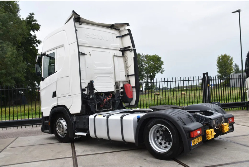 Scania S410 4x2EB MEGA 95 cm or 103 cm driving height - RETARDER - 822 TKM - FULL AIR - PARK. AIRCO - 2 x FUEL TANKS - TOP CONDITION - - Tracteur routier: photos 3 Scania S410 4x2EB MEGA 95 cm or 103 cm driving height - RETARDER - 822 TKM - FULL AIR - PARK. AIRCO - 2 x FUEL TANKS - TOP CONDITION - - Tracteur routier: photos 3