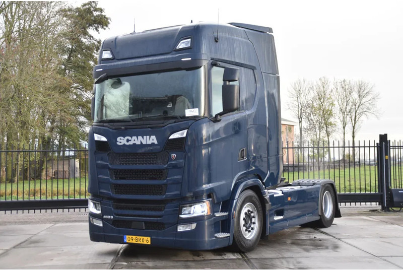 Scania S450 NGS 4x2NB - FULL AIR - 651 TKM - RETARDER - PARK. AIRCO - NAVI - 2 x FUEL TANKS - LED - - Tracteur routier: photos 2 Scania S450 NGS 4x2NB - FULL AIR - 651 TKM - RETARDER - PARK. AIRCO - NAVI - 2 x FUEL TANKS - LED - - Tracteur routier: photos 2