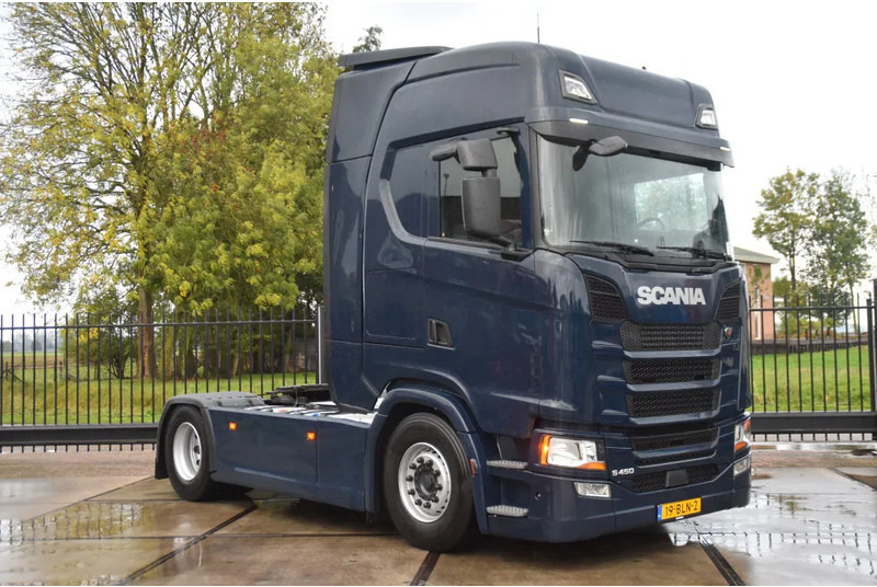 Scania S450 NGS 4x2NB - FULL AIR - RETARDER - ACC - AIRCO - 2 x FUEL TANKS - TOP CONDITION - - Tracteur routier: photos 1 Scania S450 NGS 4x2NB - FULL AIR - RETARDER - ACC - AIRCO - 2 x FUEL TANKS - TOP CONDITION - - Tracteur routier: photos 1
