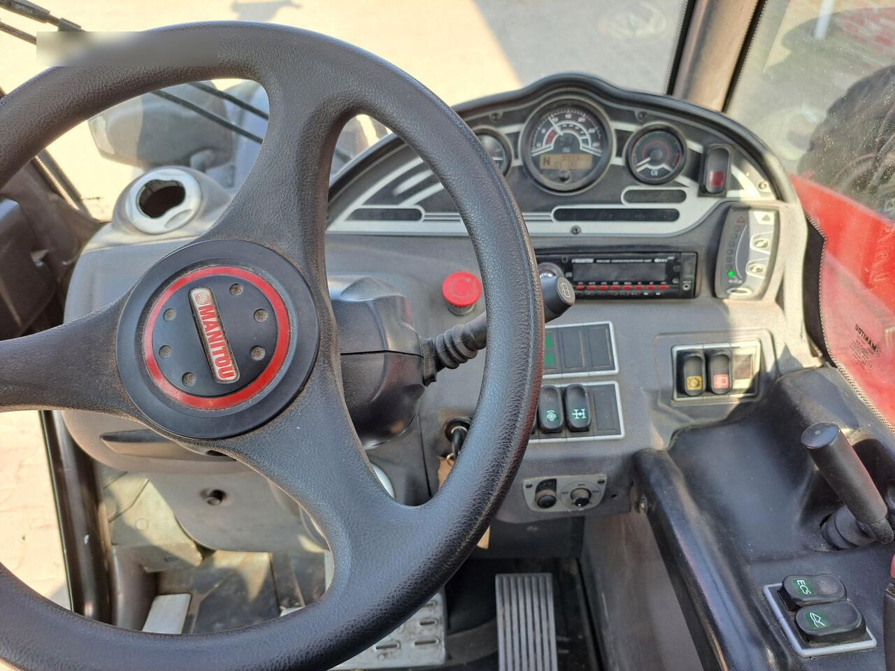 Chariot télescopique Manitou MLT735 120ps: photos 16 Chariot télescopique Manitou MLT735 120ps: photos 16