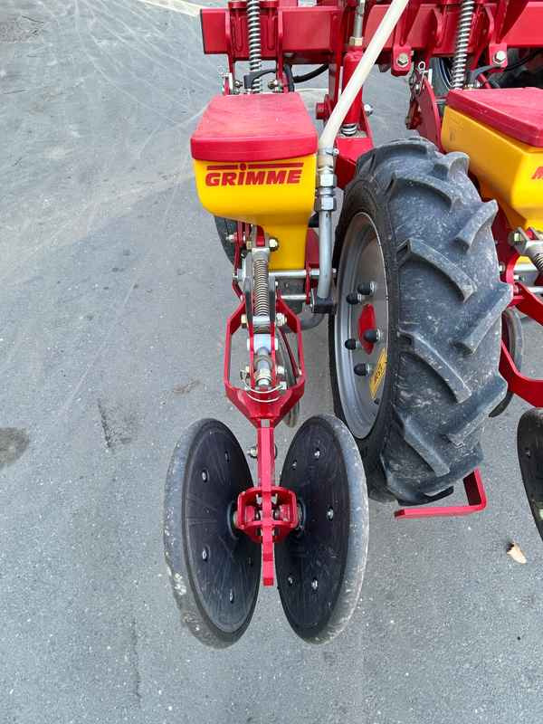 Grimme MATRIX 1200 - Semoir: photos 5 Grimme MATRIX 1200 - Semoir: photos 5