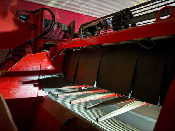 Grimme CS-150 RotaPower XL - Arracheuse de pommes de terre: photos 2 Grimme CS-150 RotaPower XL - Arracheuse de pommes de terre: photos 2