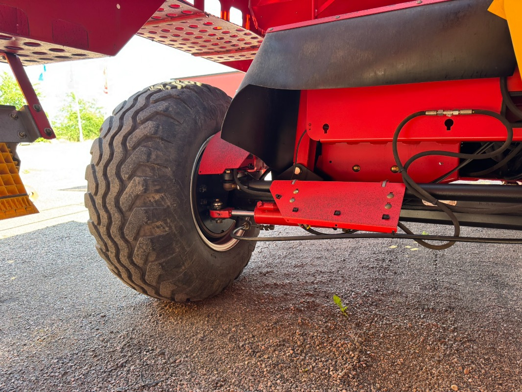 Grimme SE 140-UB - Matériel de récolte: photos 3 Grimme SE 140-UB - Matériel de récolte: photos 3