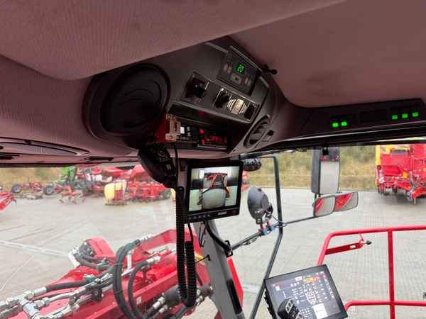 Grimme VENTOR 4150 ClodSep - Matériel de récolte: photos 2 Grimme VENTOR 4150 ClodSep - Matériel de récolte: photos 2