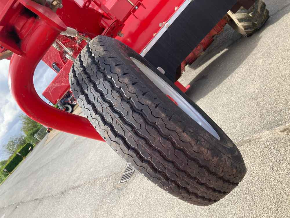 Grimme Grimme HT 210 Front Mounted Self-Propelled Topper - Matériel de récolte: photos 3 Grimme Grimme HT 210 Front Mounted Self-Propelled Topper - Matériel de récolte: photos 3