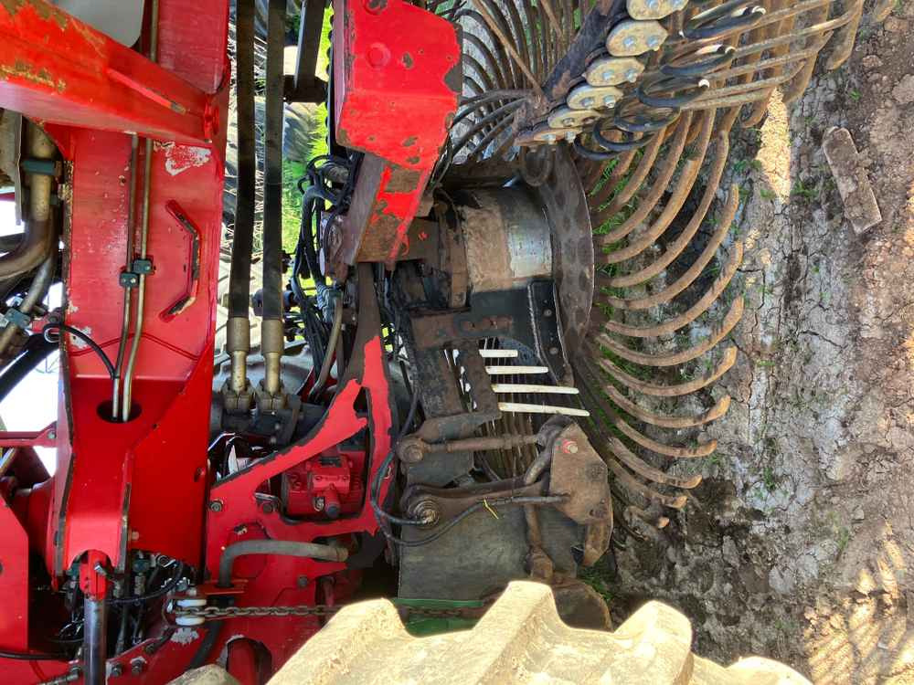 Holmer Holmer T4-40 Self-Propelled Sugarbeet Harvester - Outils du sol: photos 2 Holmer Holmer T4-40 Self-Propelled Sugarbeet Harvester - Outils du sol: photos 2