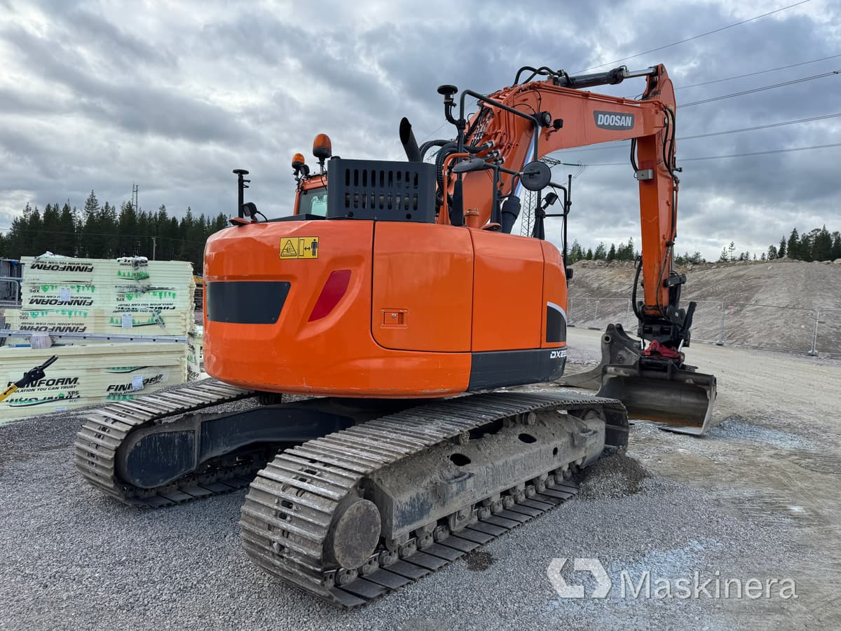 Grävmaskin Doosan DX235LCR-5 med L5 grävsystem - Pelle sur chenille: photos 5 Grävmaskin Doosan DX235LCR-5 med L5 grävsystem - Pelle sur chenille: photos 5