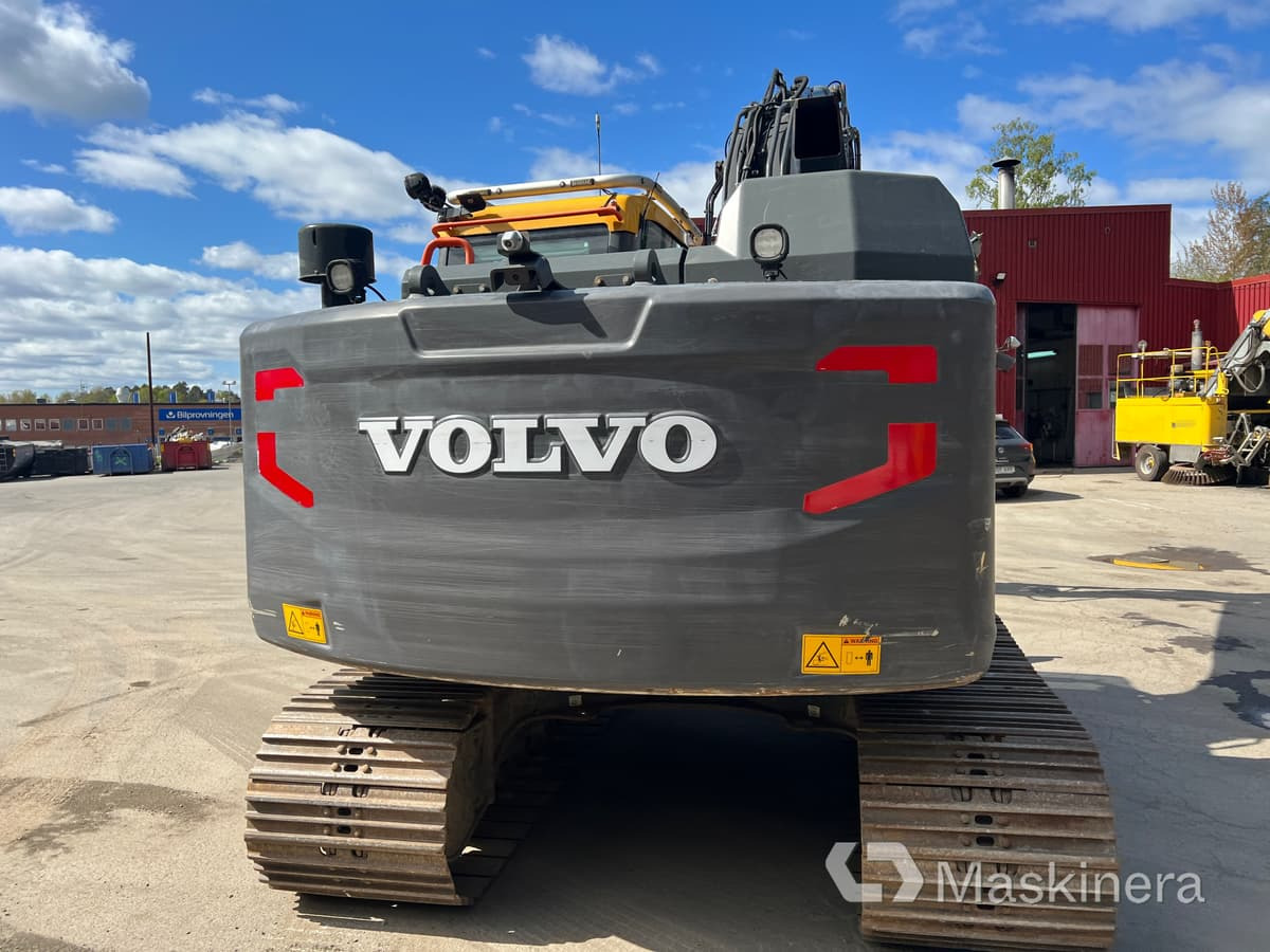 Grävmaskin Volvo EC140EL med 3 skopor - Pelle sur chenille: photos 5 Grävmaskin Volvo EC140EL med 3 skopor - Pelle sur chenille: photos 5