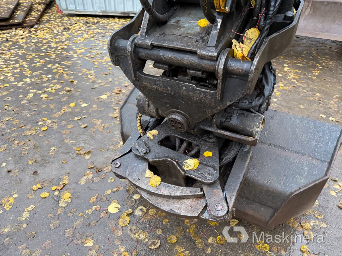 Pelle sur chenille Grävmaskin Volvo ECR88D med tillbehör: photos 12 Pelle sur chenille Grävmaskin Volvo ECR88D med tillbehör: photos 12