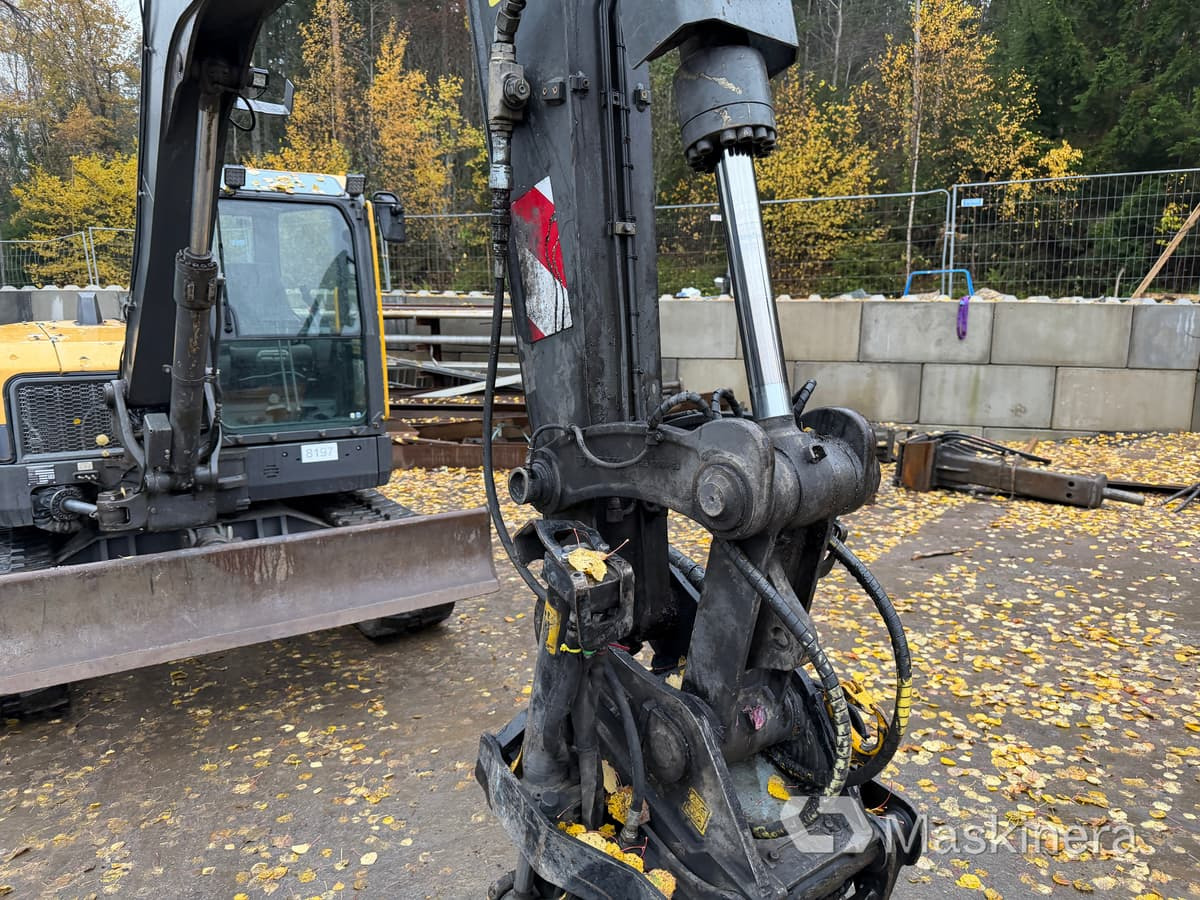 Pelle sur chenille Grävmaskin Volvo ECR88D med tillbehör: photos 20 Pelle sur chenille Grävmaskin Volvo ECR88D med tillbehör: photos 20