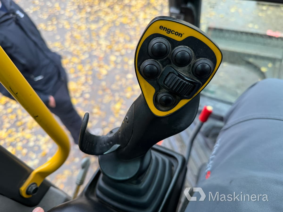 Pelle sur chenille Grävmaskin Volvo ECR88D med tillbehör: photos 35 Pelle sur chenille Grävmaskin Volvo ECR88D med tillbehör: photos 35