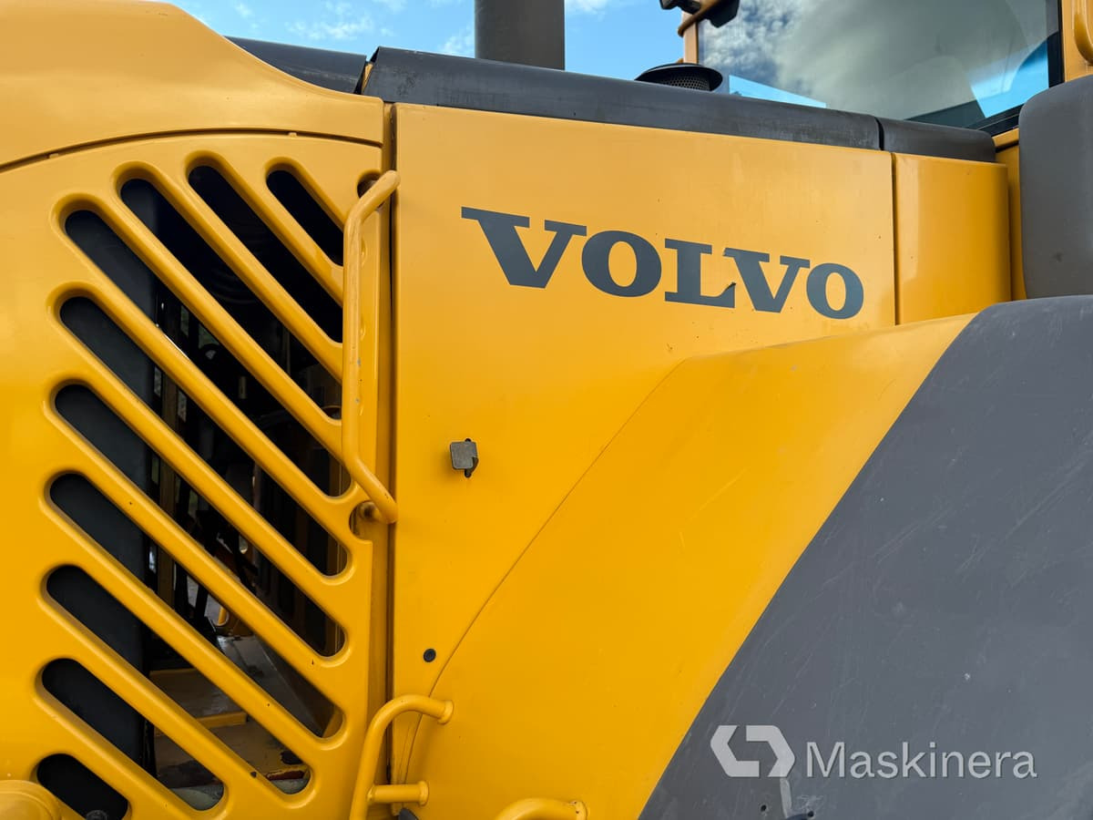 Crédit-bail de  Hjullastare Volvo L90E med tillbehör Hjullastare Volvo L90E med tillbehör: photos 42