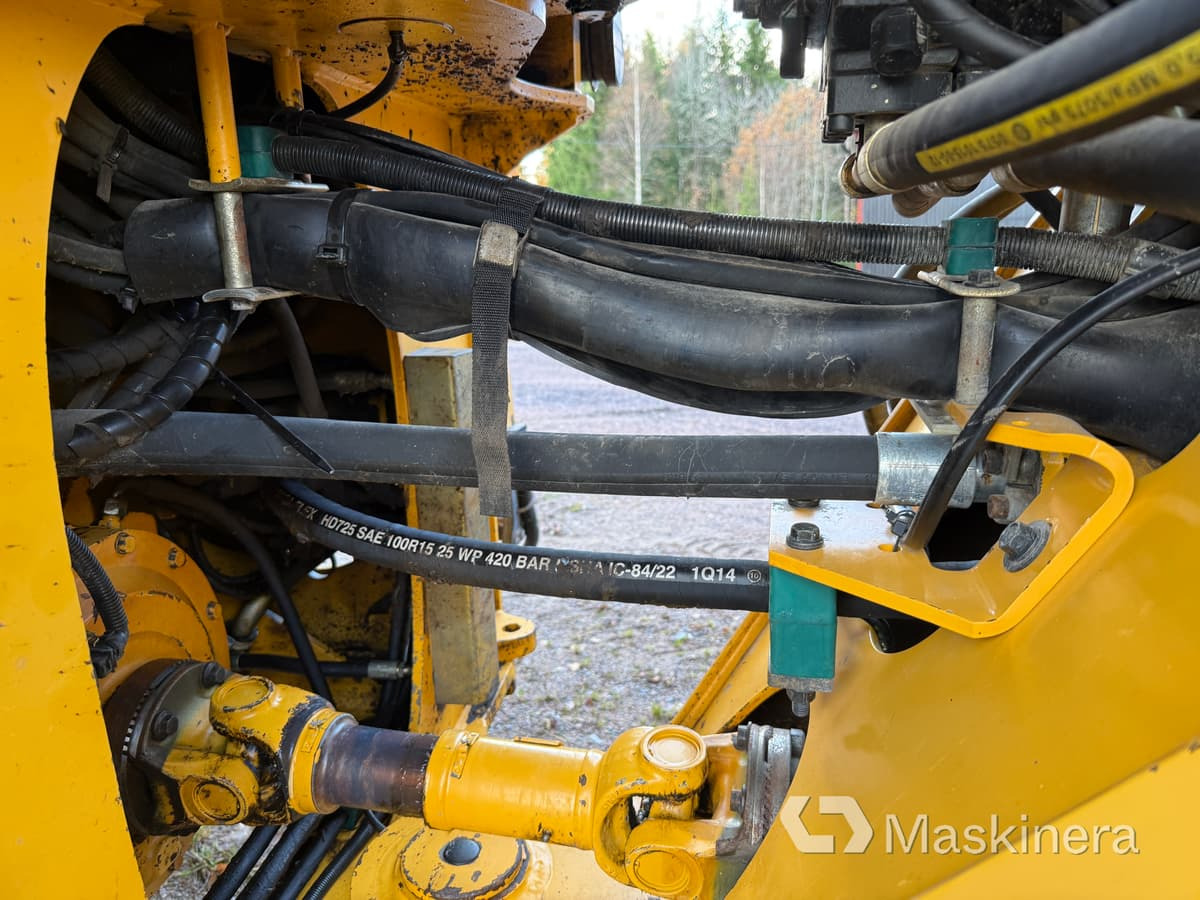 Crédit-bail de  Hjullastare Volvo L90E med tillbehör Hjullastare Volvo L90E med tillbehör: photos 47