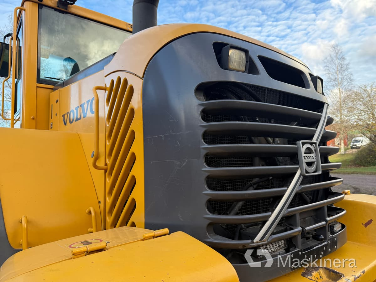 Crédit-bail de  Hjullastare Volvo L90E med tillbehör Hjullastare Volvo L90E med tillbehör: photos 38
