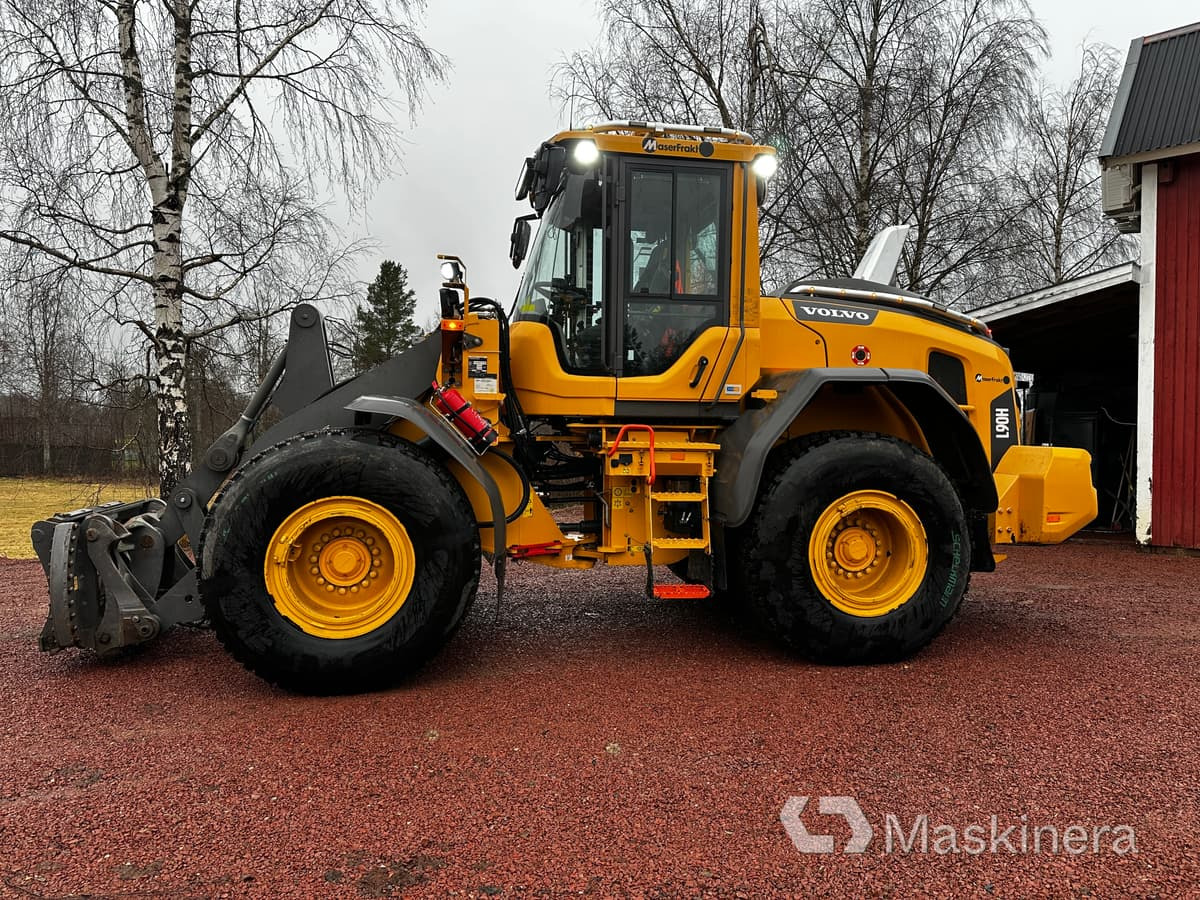 Hjullastare Volvo L90H med skevfäste - Chargeuse sur pneus: photos 2 Hjullastare Volvo L90H med skevfäste - Chargeuse sur pneus: photos 2
