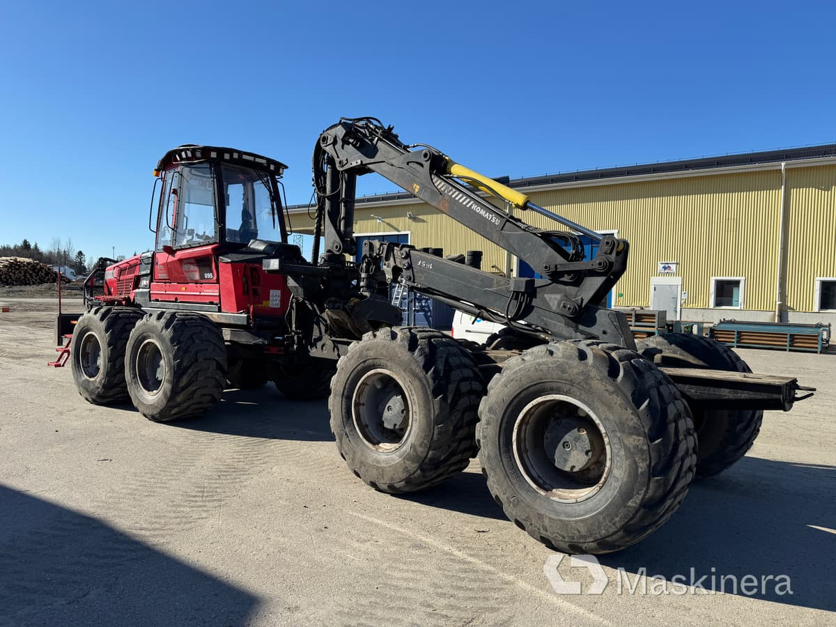 Komatsu 895 Forwarder Skotare Komatsu 895 - Porteur: photos 3 Komatsu 895 Forwarder Skotare Komatsu 895 - Porteur: photos 3