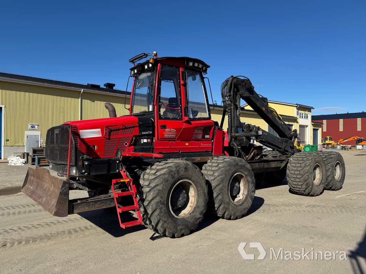 Komatsu 895 Forwarder Skotare Komatsu 895 - Porteur: photos 1 Komatsu 895 Forwarder Skotare Komatsu 895 - Porteur: photos 1