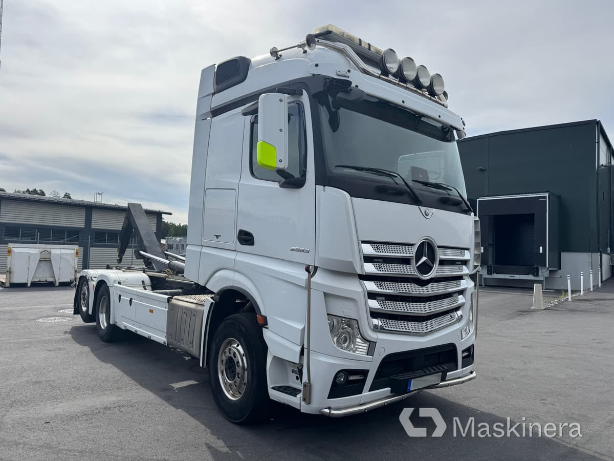 Lastväxlare Mercedes-Benz Actros - Camion ampliroll: photos 3 Lastväxlare Mercedes-Benz Actros - Camion ampliroll: photos 3