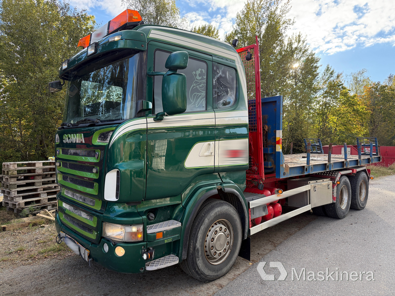 Lastväxlare Scania R420 6X4 Tridem med maskinflak och grusflak - Camion ampliroll: photos 1 Lastväxlare Scania R420 6X4 Tridem med maskinflak och grusflak - Camion ampliroll: photos 1